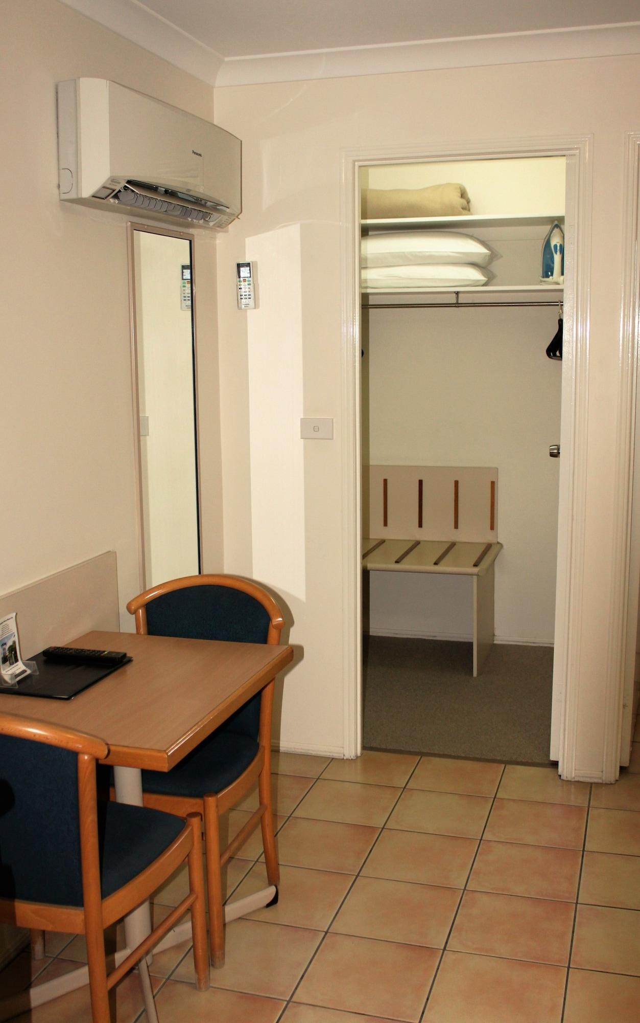 Rockhampton Palms Motor Inn Dış mekan fotoğraf