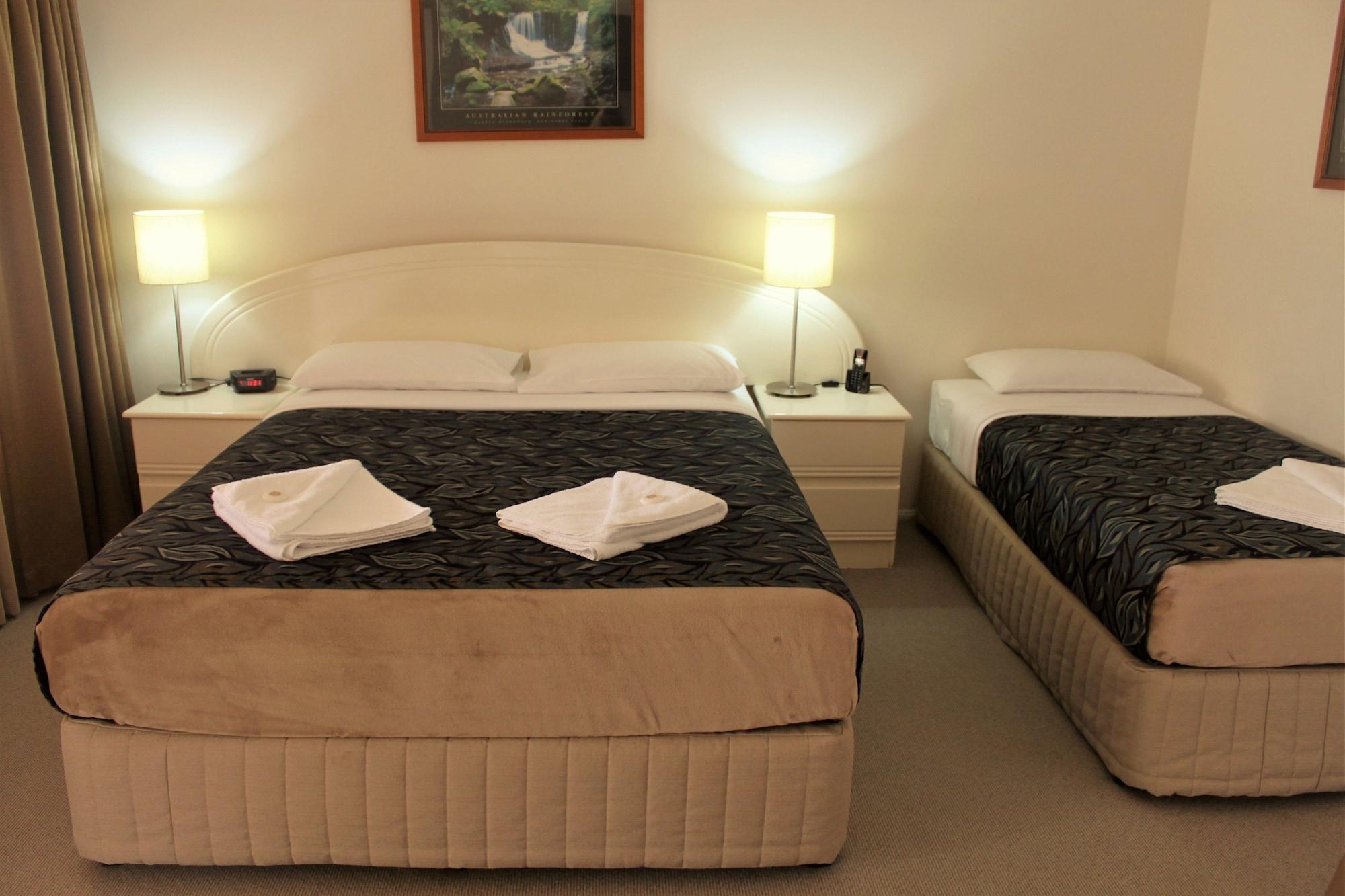 Rockhampton Palms Motor Inn Dış mekan fotoğraf