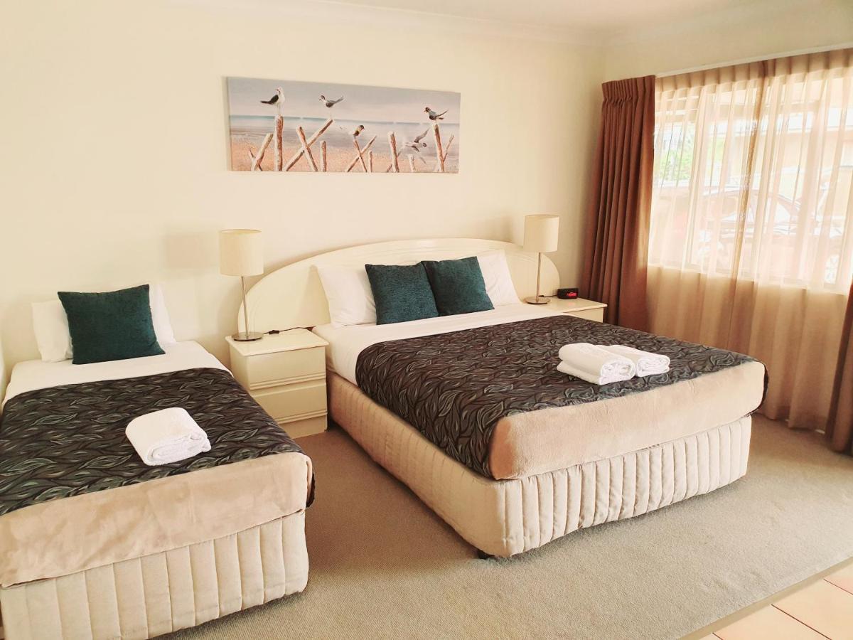 Rockhampton Palms Motor Inn Dış mekan fotoğraf