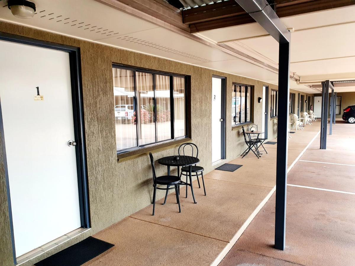 Rockhampton Palms Motor Inn Dış mekan fotoğraf