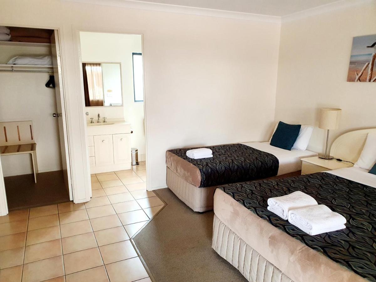 Rockhampton Palms Motor Inn Oda fotoğraf