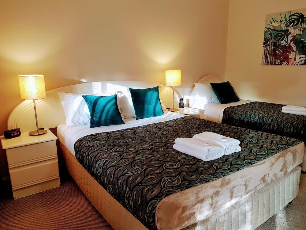 Rockhampton Palms Motor Inn Dış mekan fotoğraf