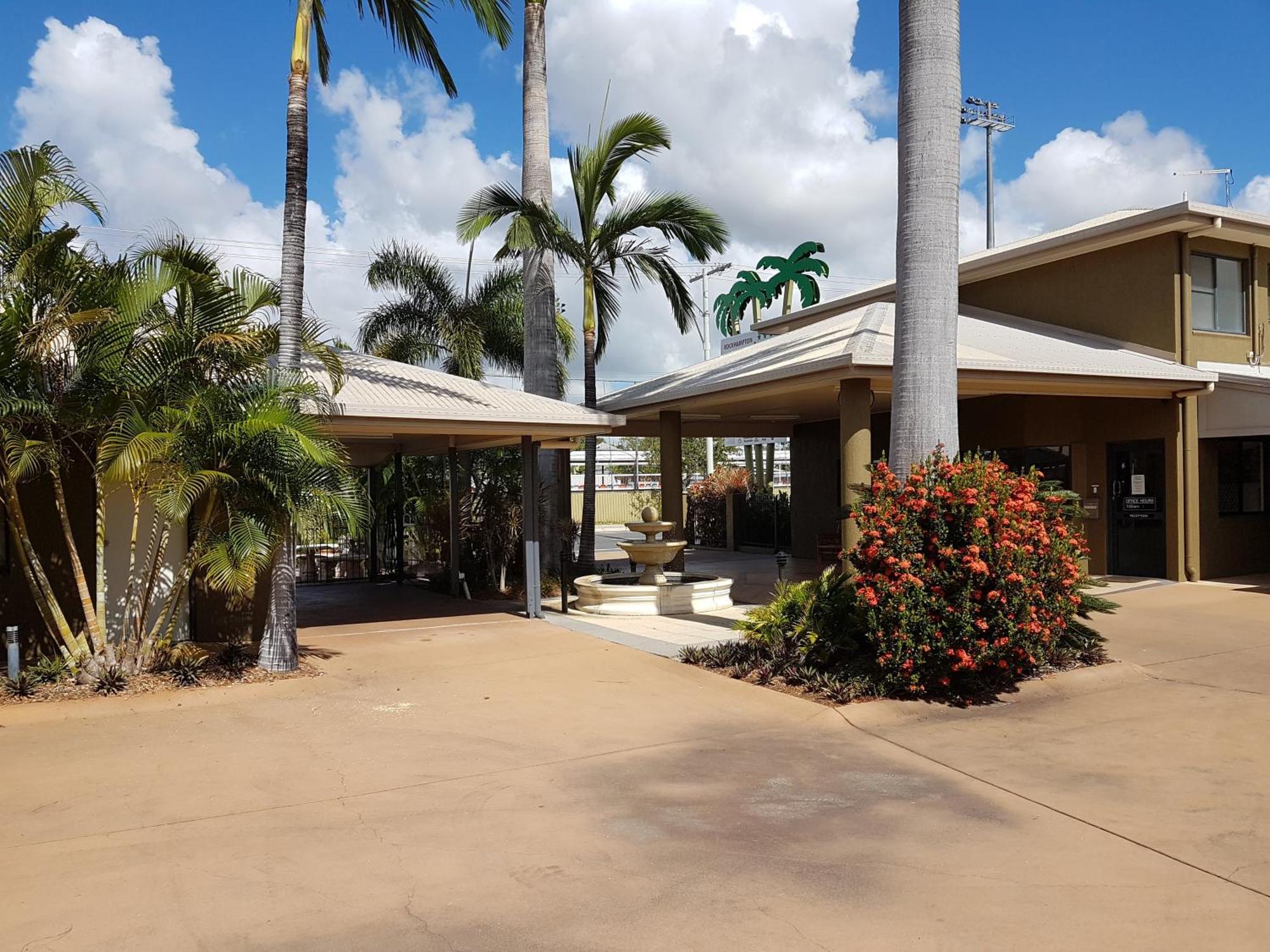 Rockhampton Palms Motor Inn Dış mekan fotoğraf